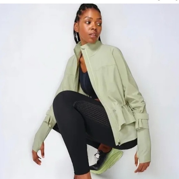 Sweaty Betty [ Medium ] Fast Lane Running Jacket in Lightning Blue Athletic - Picture 11 of 11